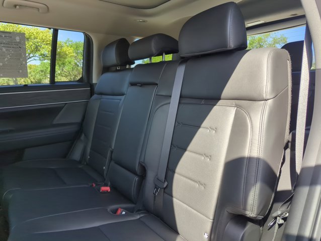 Used 2024 Hyundai Santa Fe Limited image 22