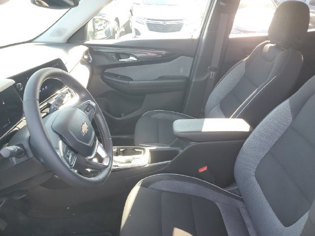 Certified 2024 Chevrolet TrailBlazer LT w/ Convenience Package FWD image 17