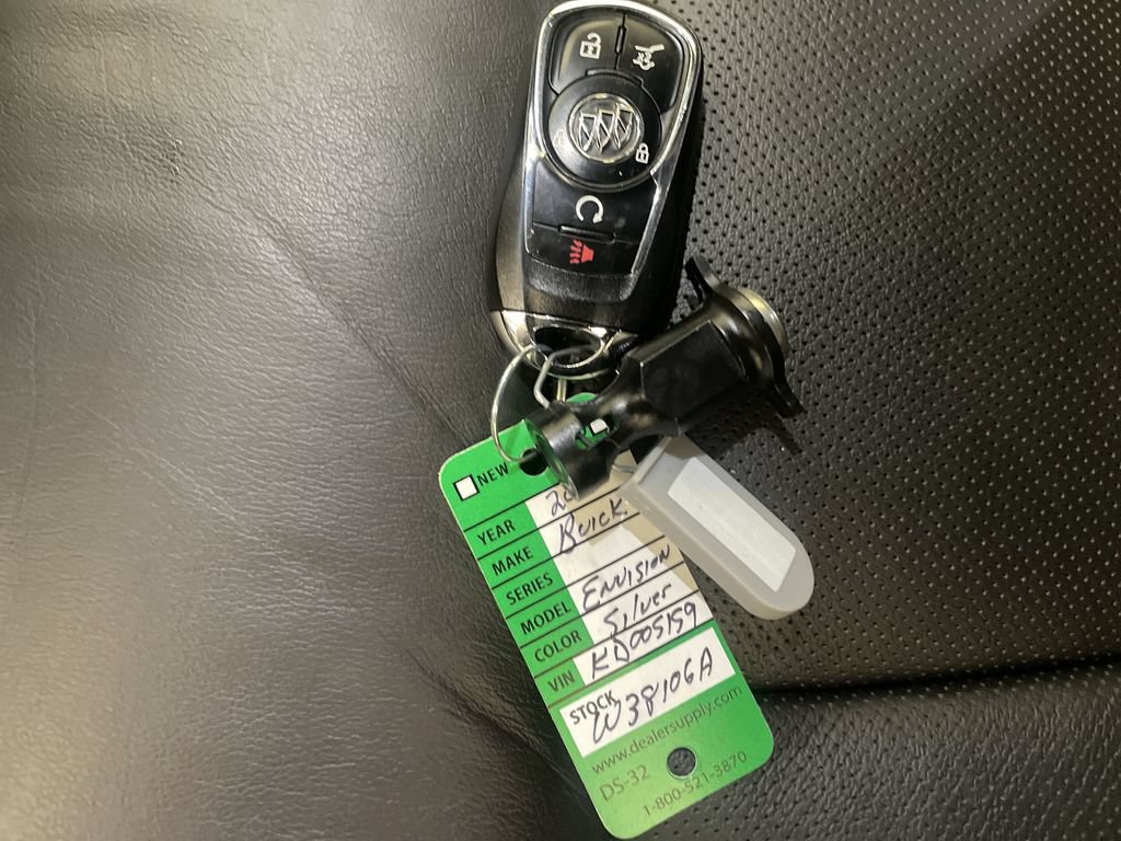 Used 2019 Buick Envision Essence FWD image 31