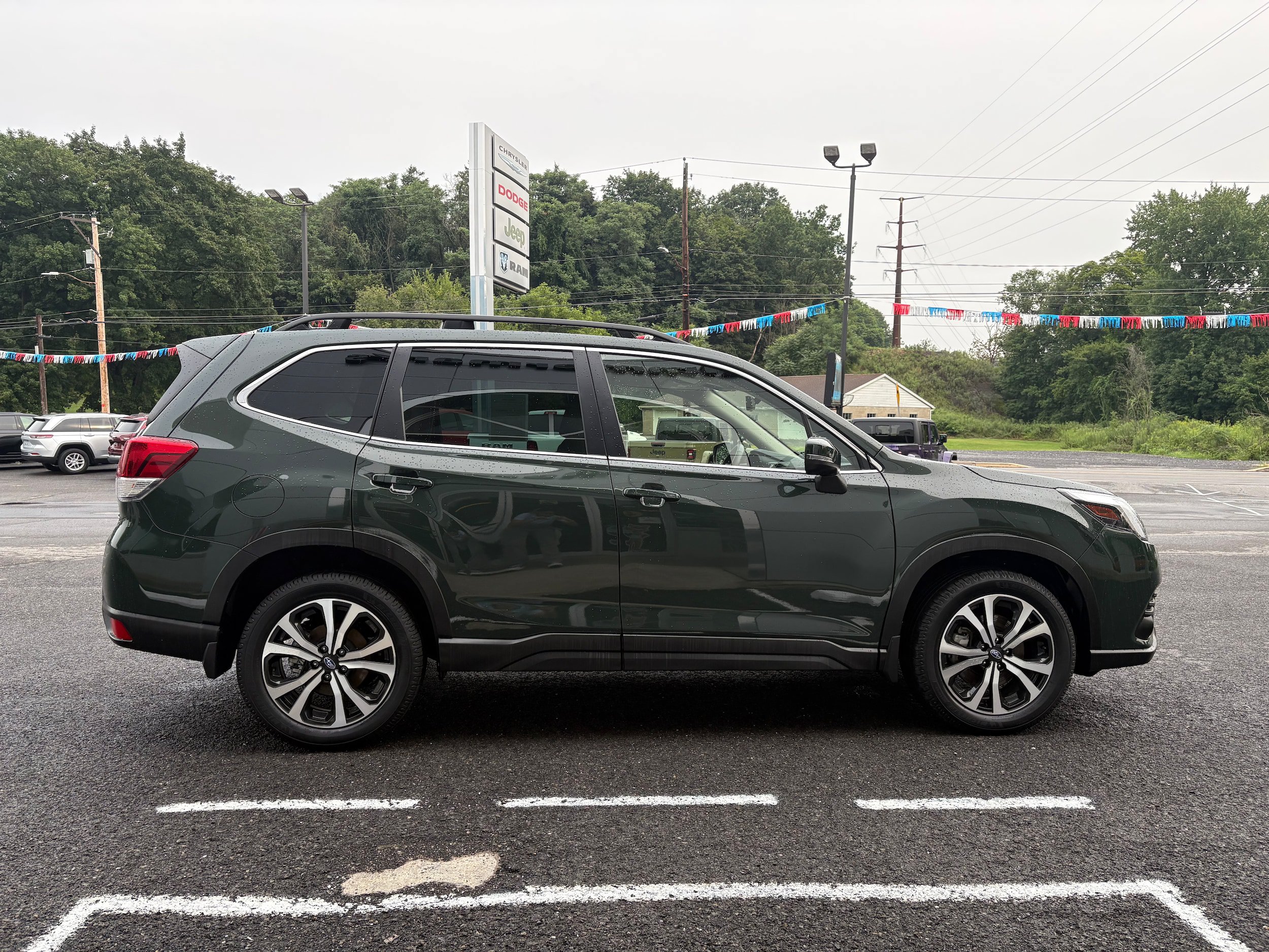 Used 2023 Subaru Forester Limited AWD/4WD image 6