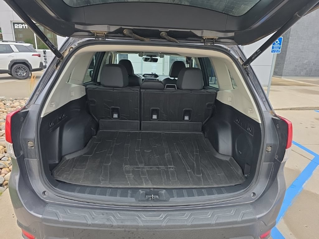 Used 2021 Subaru Forester Limited w/ Popular Package #3 AWD/4WD image 6
