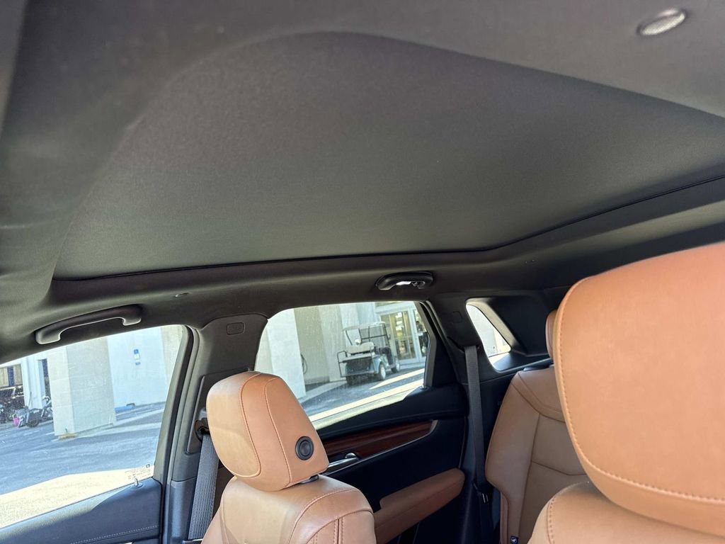 Certified 2022 Cadillac XT5 Premium Luxury w/ Technology Package image 32