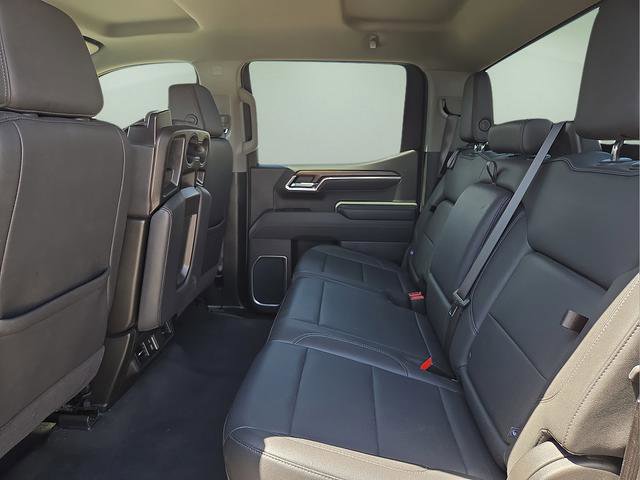 Used 2025 GMC Sierra 1500 SLT RWD image 15