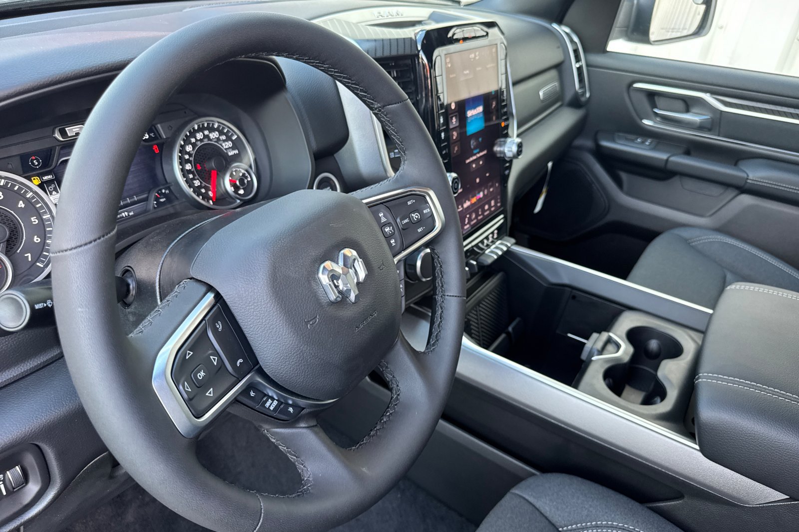 New 2027 RAM 1500 Big Horn AWD/4WD image 9