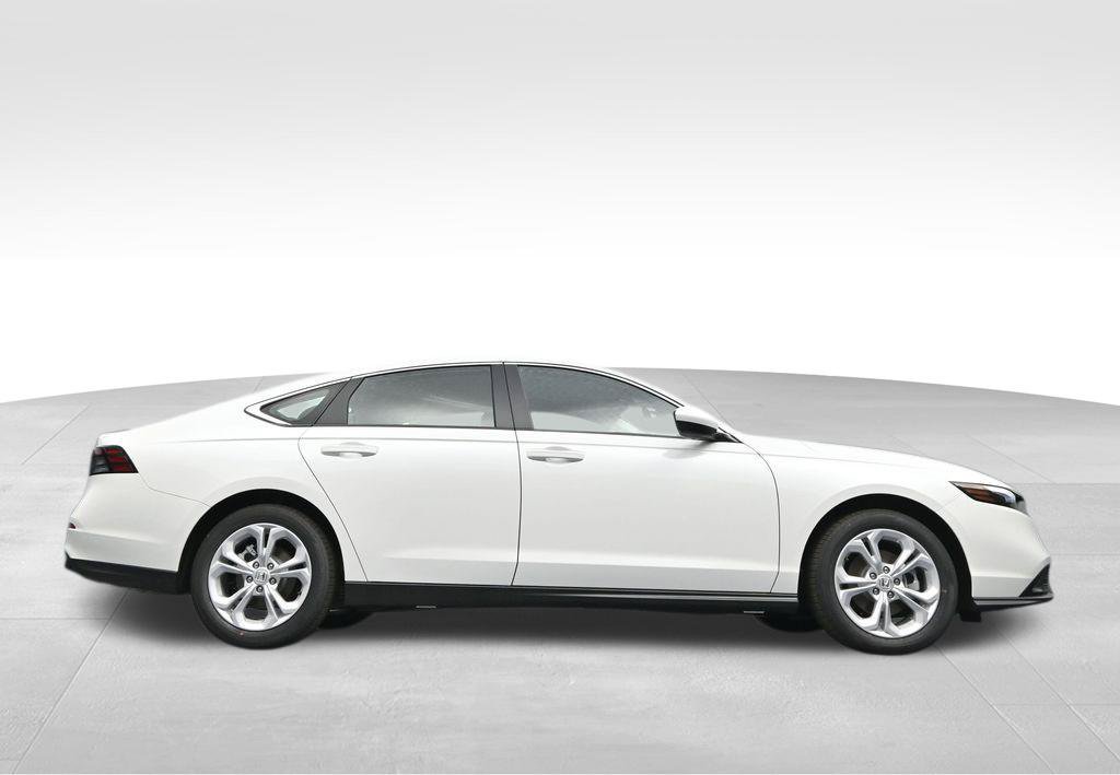 Used 2026 Honda Accord LX image 40