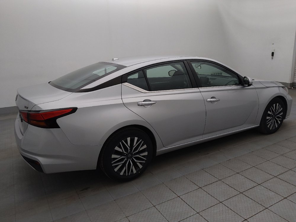 Used 2023 Nissan Altima 2.5 SV image 10
