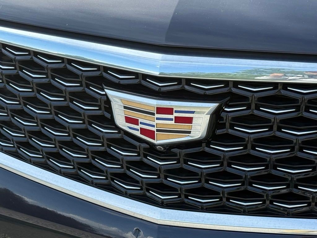 Certified 2025 Cadillac XT4 Premium Luxury FWD image 7