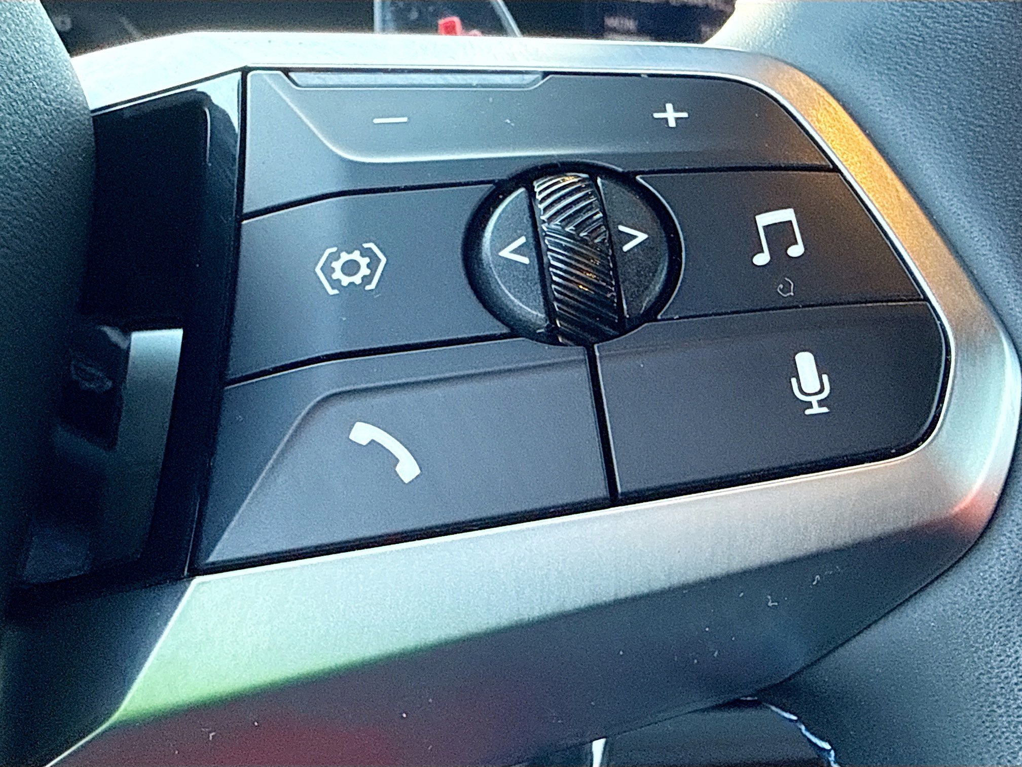 Used 2025 BMW M235i xDrive image 37