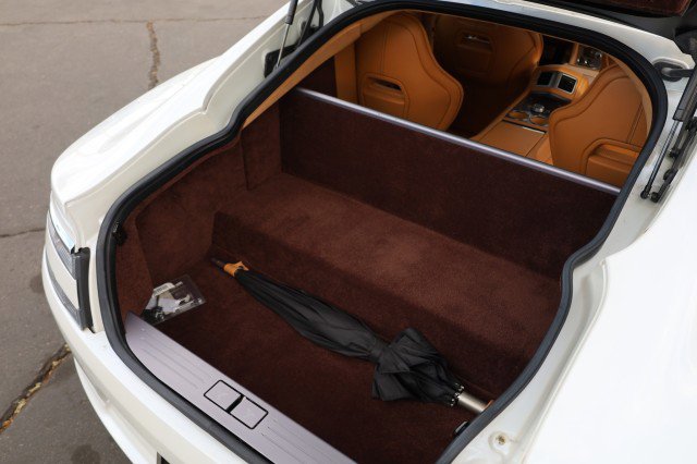 Used 2014 Aston Martin Rapide S image 46