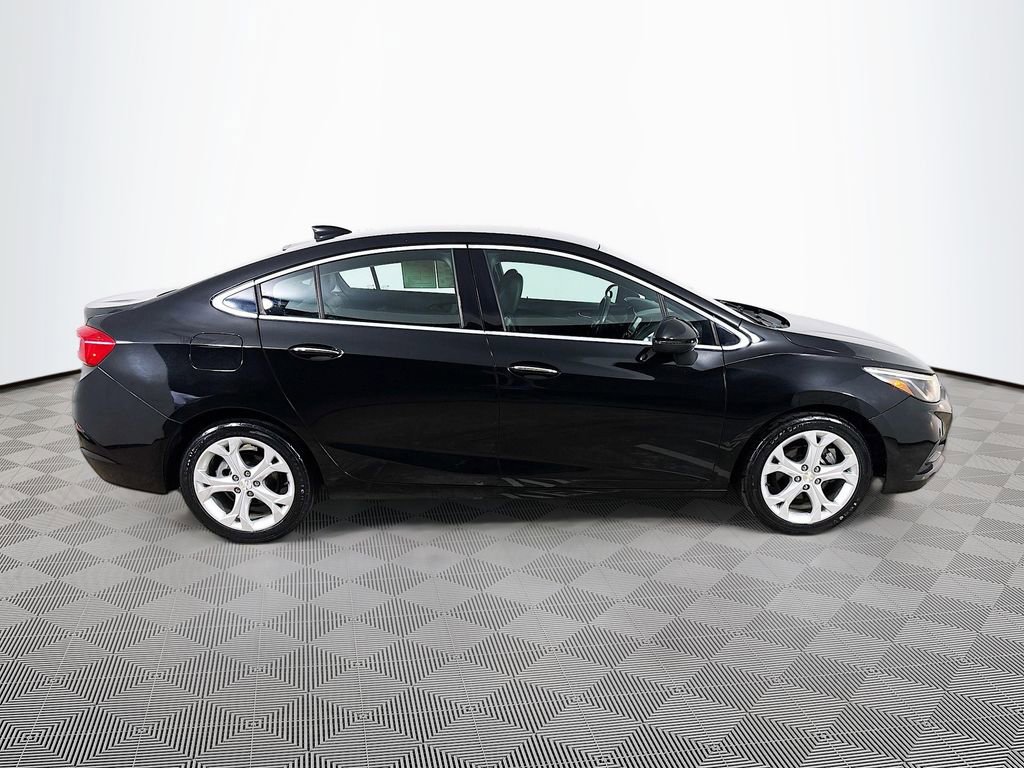 Used 2017 Chevrolet Cruze Premier FWD image 8