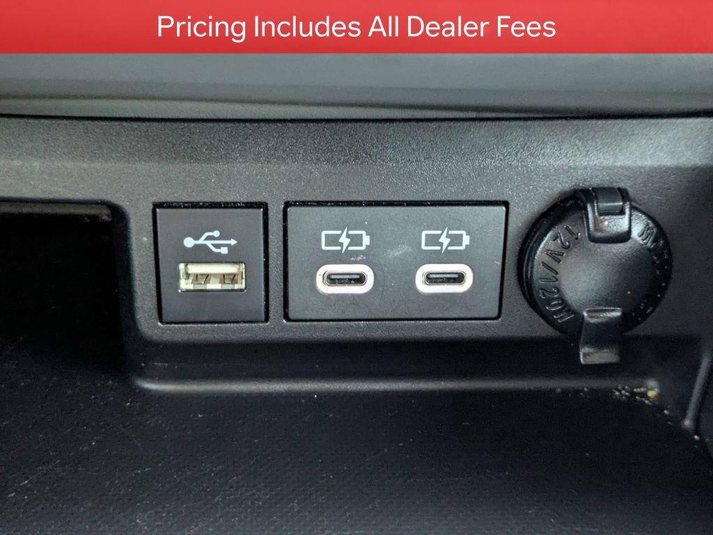 Certified 2024 Toyota Highlander XLE FWD image 25