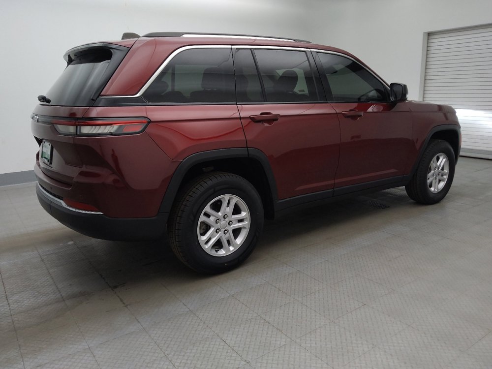 Used 2023 Jeep Grand Cherokee Laredo w/ Luxury Tech Group I AWD/4WD image 10