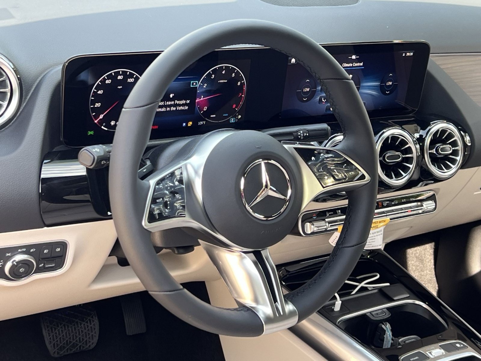 New 2026 Mercedes-Benz GLA 250 4MATIC image 21