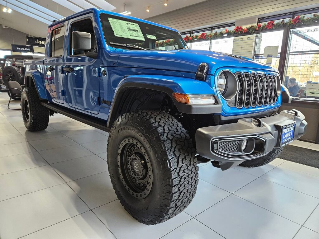 New 2025 Jeep Gladiator Sport image 5