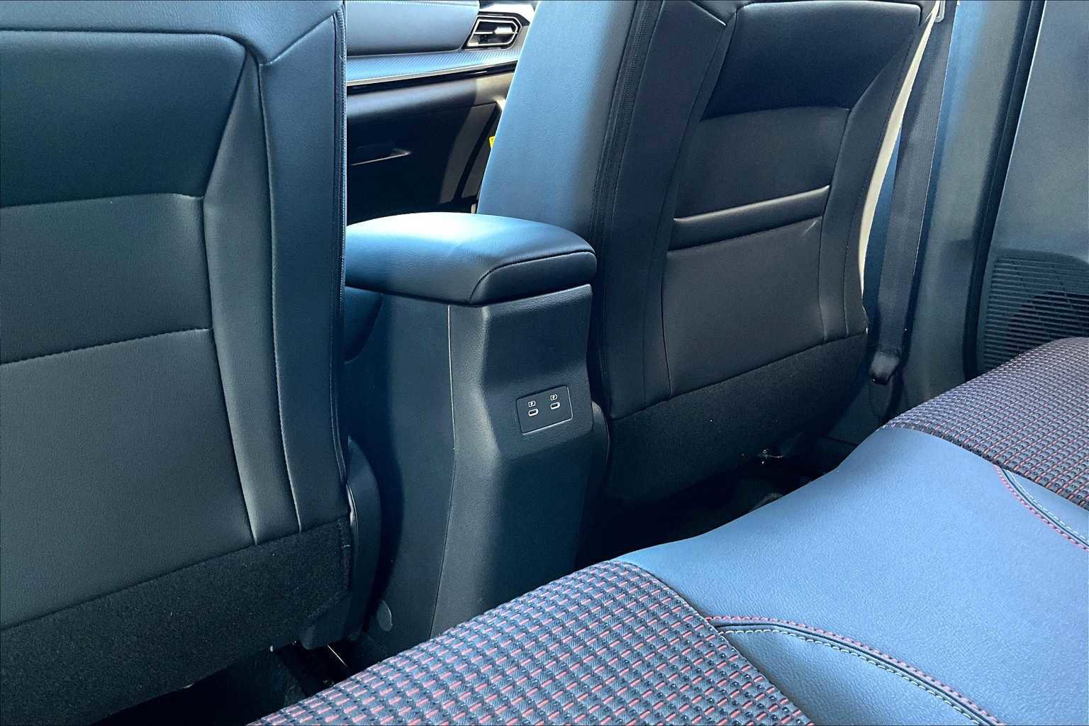 New 2026 Nissan Kicks SR image 20