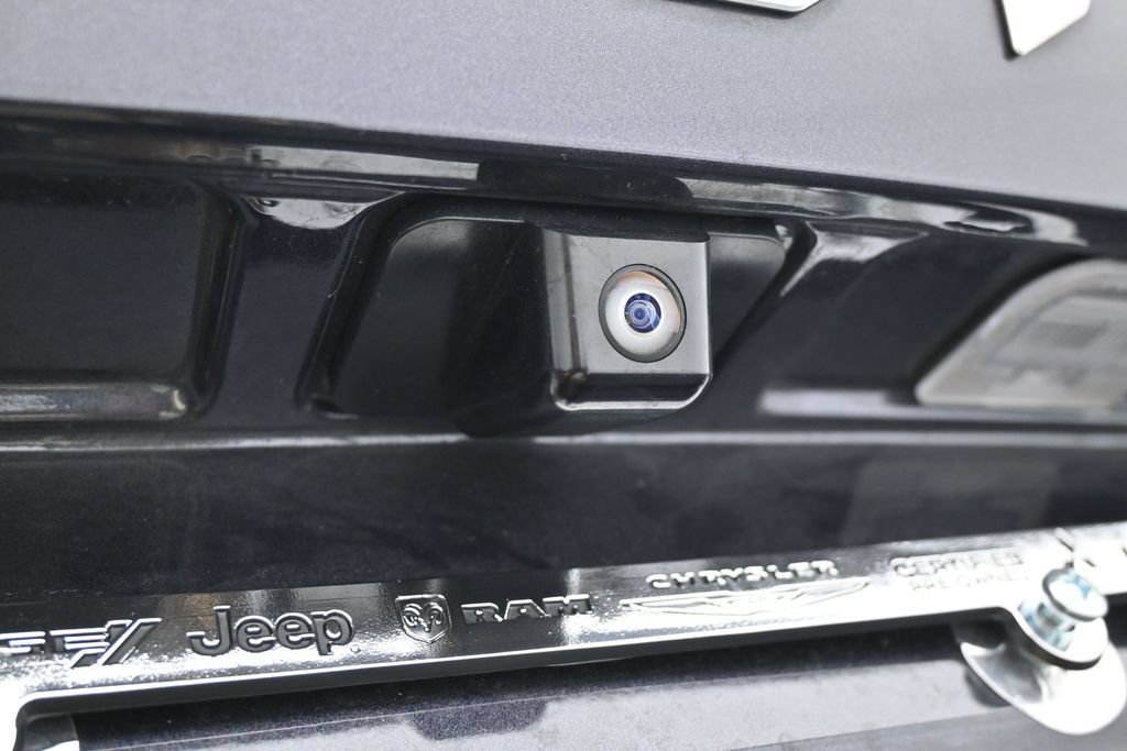 Used 2025 Kia Sorento S w/ Panoramic Sunroof Package FWD image 38