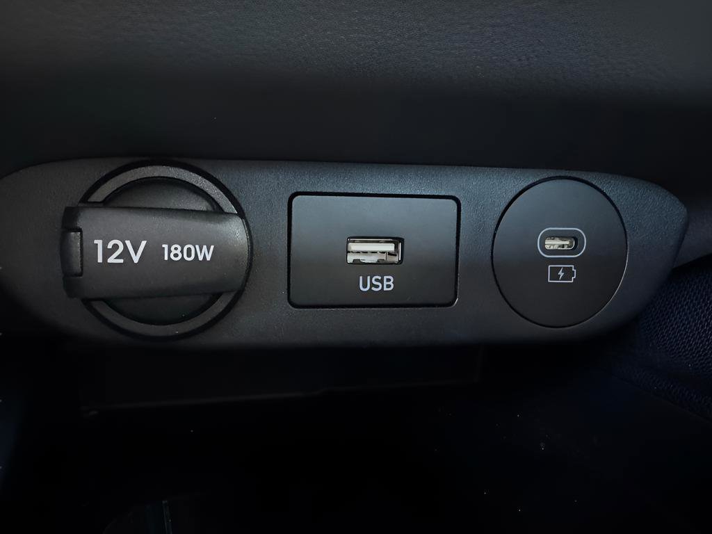 Certified 2024 Hyundai Elantra SEL w/ Convenience Package FWD image 31