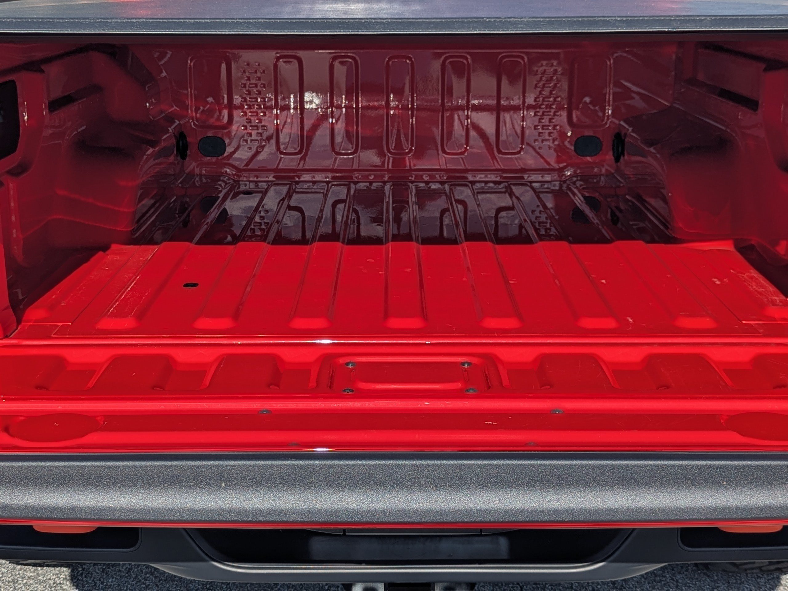 Used 2025 Jeep Gladiator Mojave AWD/4WD image 19