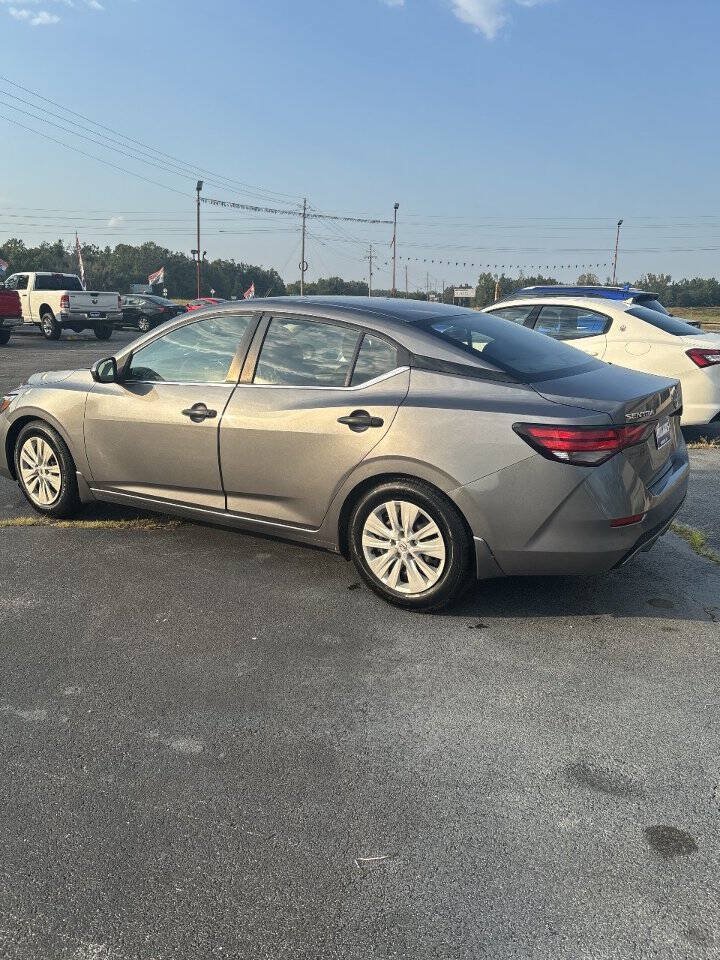Used 2024 Nissan Sentra S FWD image 3