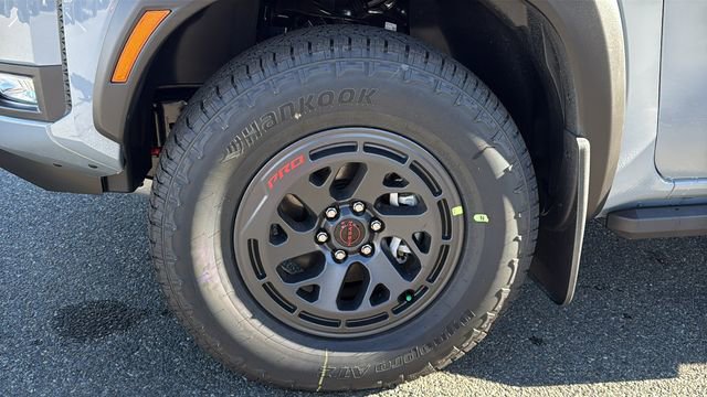 New 2026 Nissan Frontier PRO-4X w/ Pro-4x Convenience Package image 9