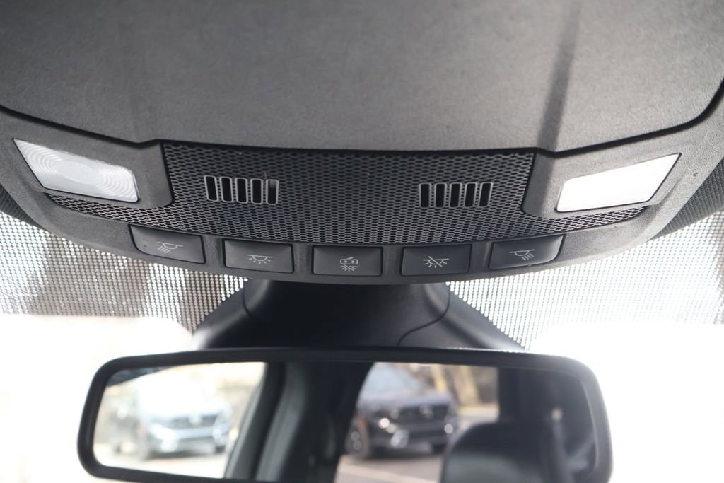 Used 2023 Ford Edge ST image 25