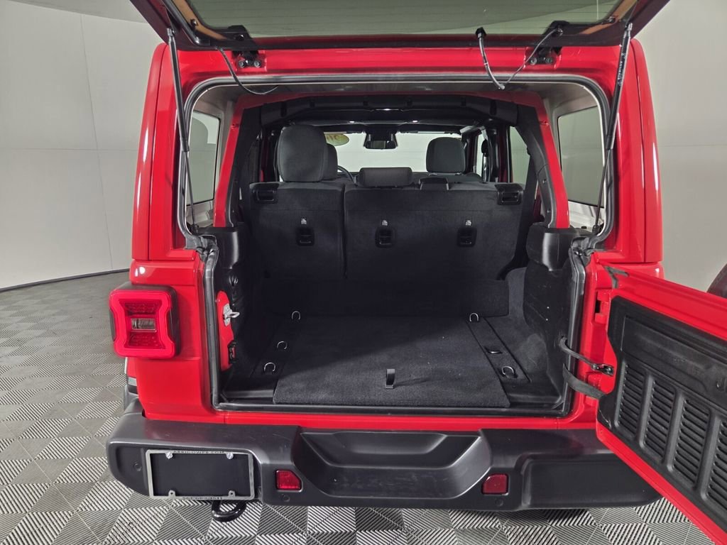 Certified 2025 Jeep Wrangler Sahara w/ Safety Group image 28