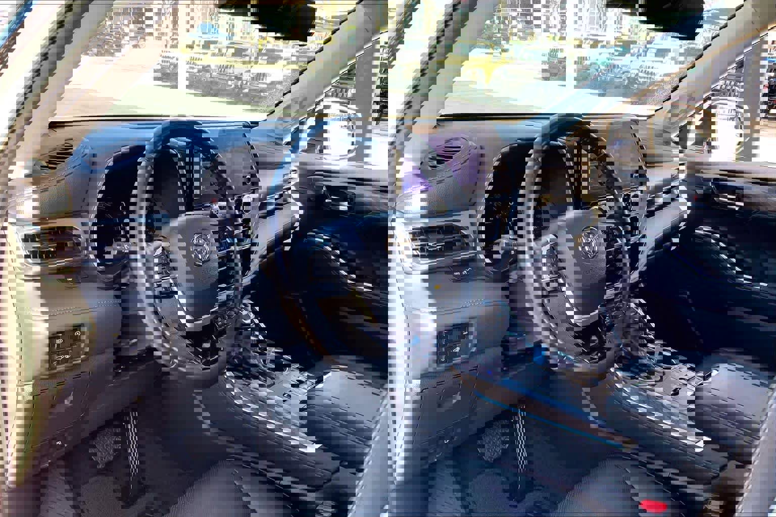 Used 2023 Toyota Highlander Limited image 16