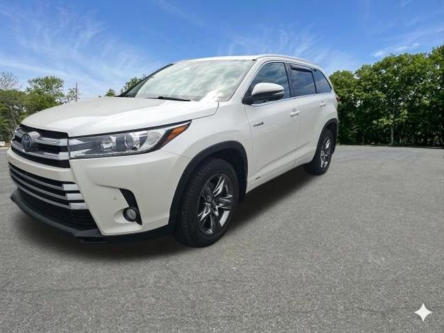 Used 2017 Toyota Highlander Limited Platinum AWD/4WD image 4