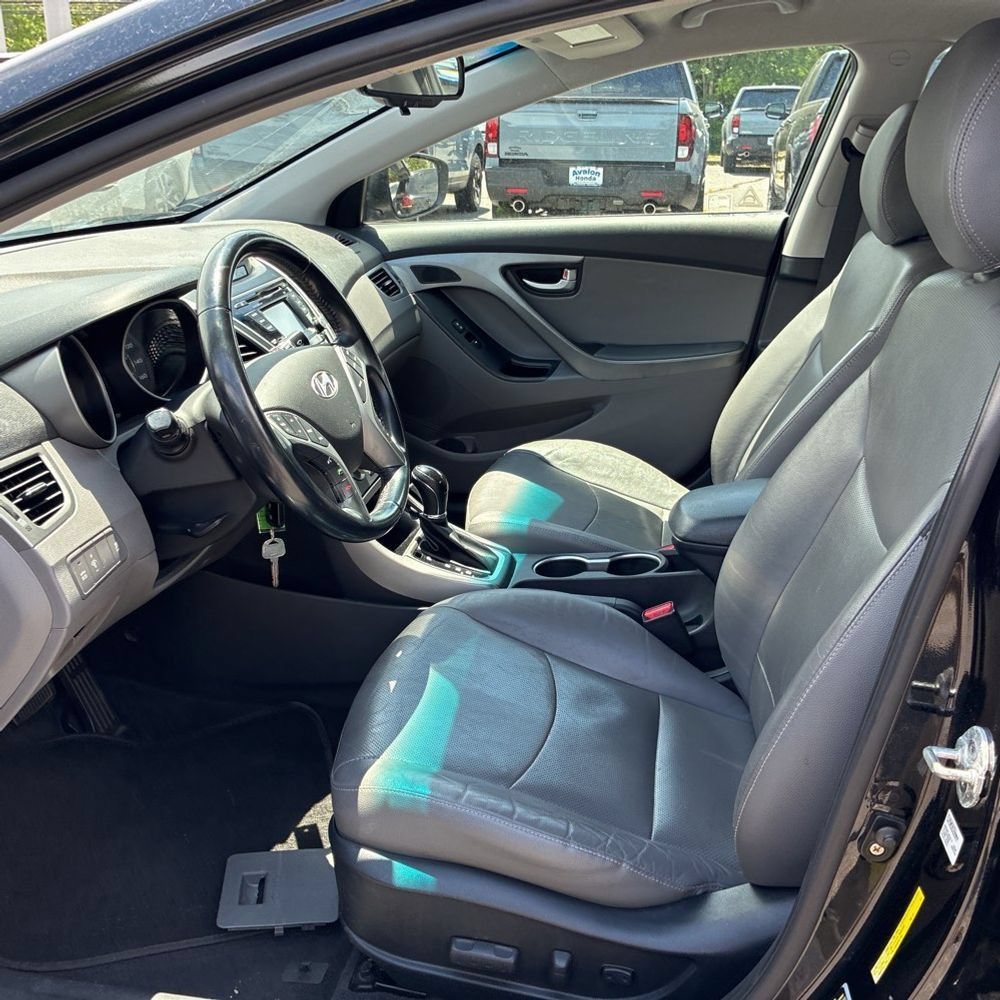 Used 2015 Hyundai Elantra Limited FWD image 10