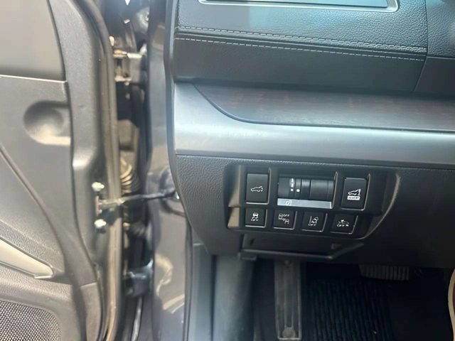 Used 2019 Subaru Outback 2.5i Limited AWD/4WD image 8