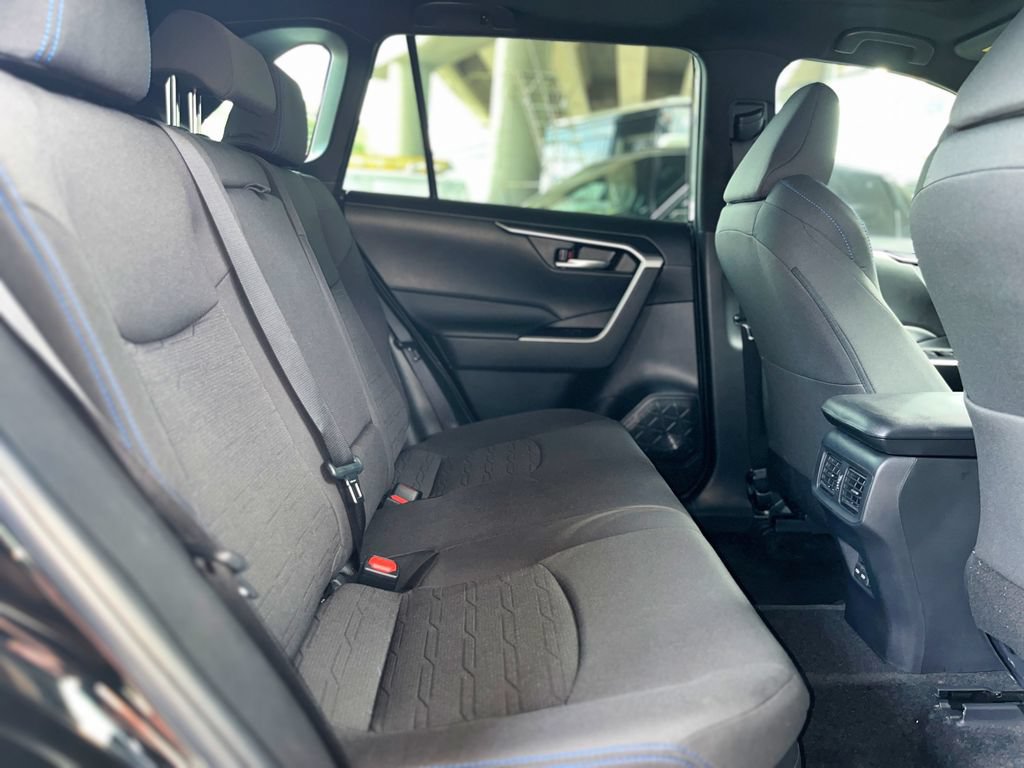Used 2022 Toyota RAV4 SE w/ Convenience Package AWD/4WD image 99