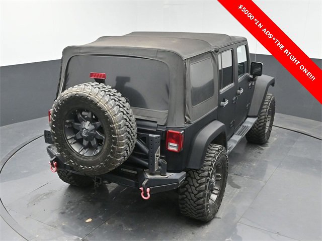 Used 2012 Jeep Wrangler Unlimited Sahara image 29
