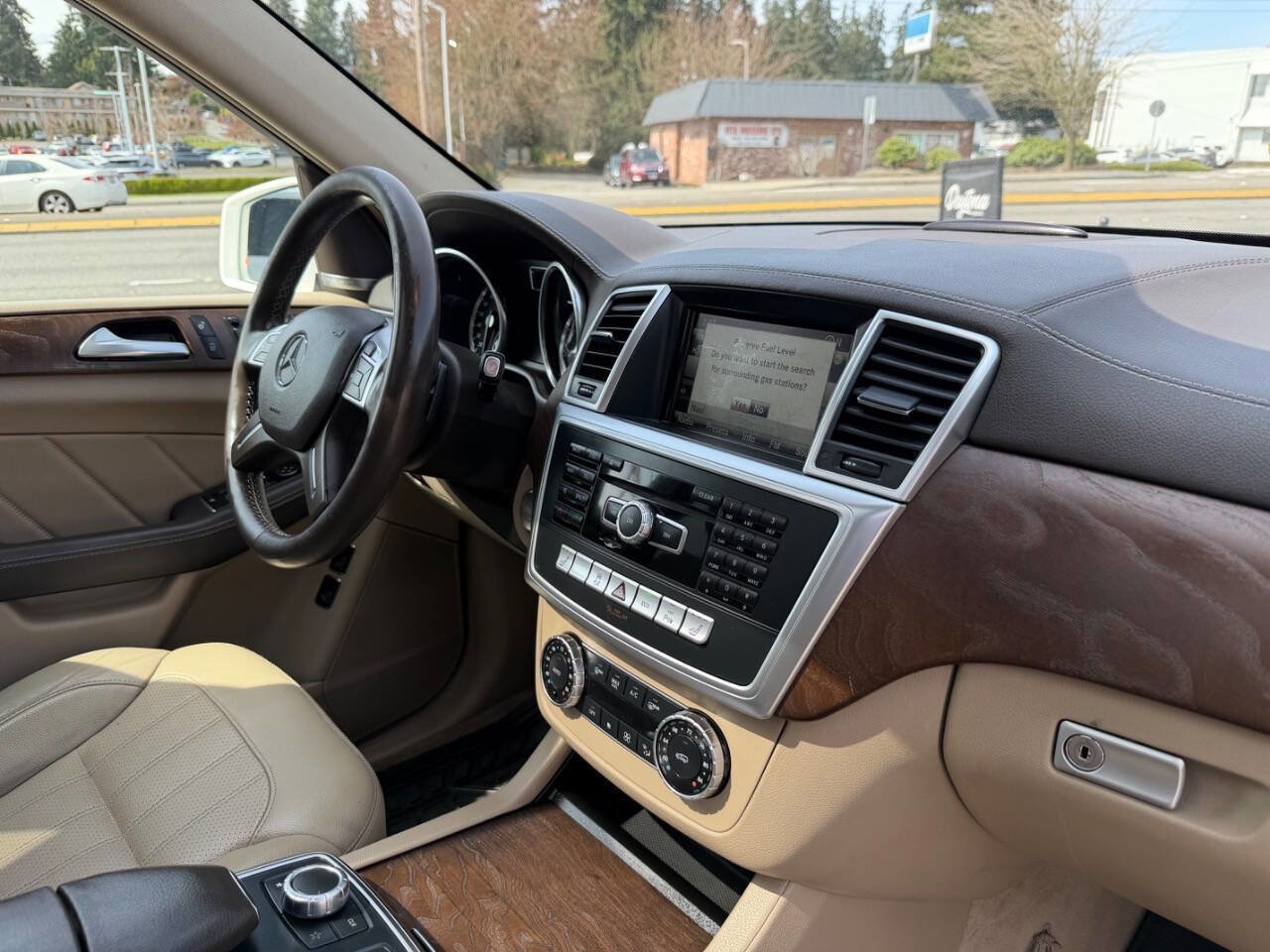 Used 2016 Mercedes-Benz GL 450 4MATIC w/ Premium I Package image 24