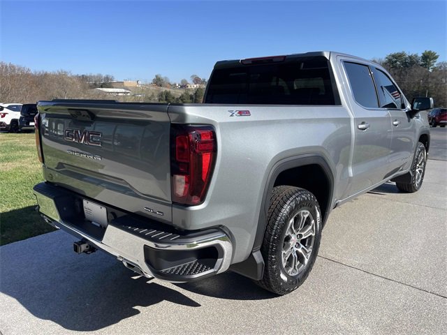 New 2026 GMC Sierra 1500 SLE image 5