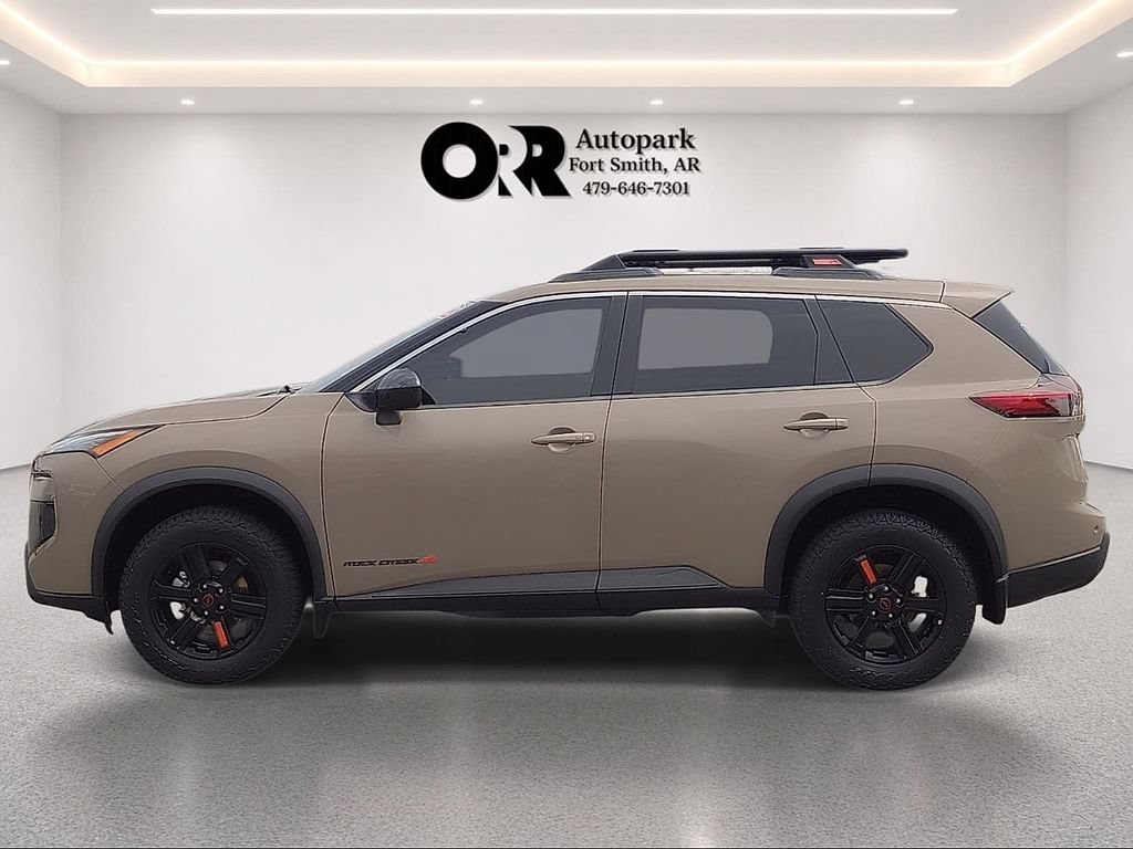 Used 2025 Nissan Rogue SV AWD/4WD image 3
