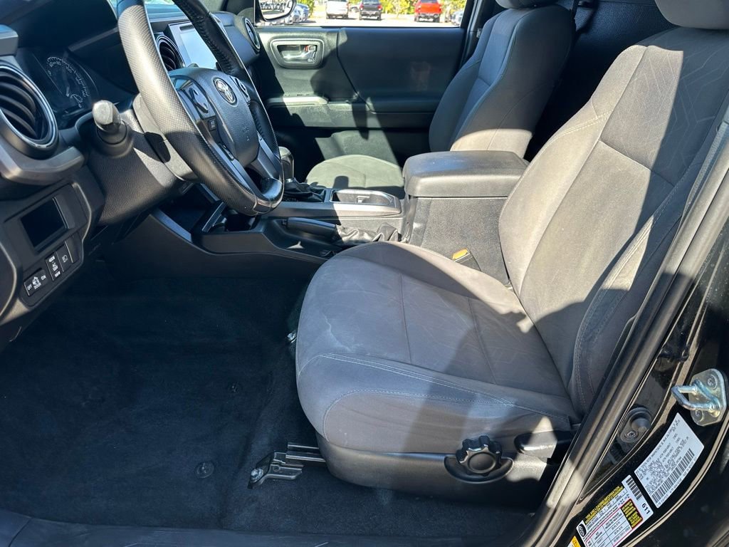 Used 2019 Toyota Tacoma 2WD Double Cab image 23