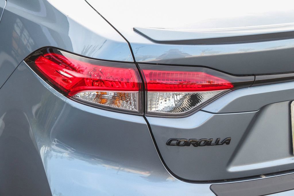 Used 2025 Toyota Corolla SE FWD image 11