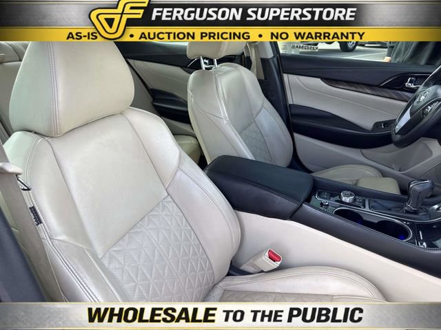 Used 2016 Nissan Maxima Platinum w/ Interior Lighting Package image 19