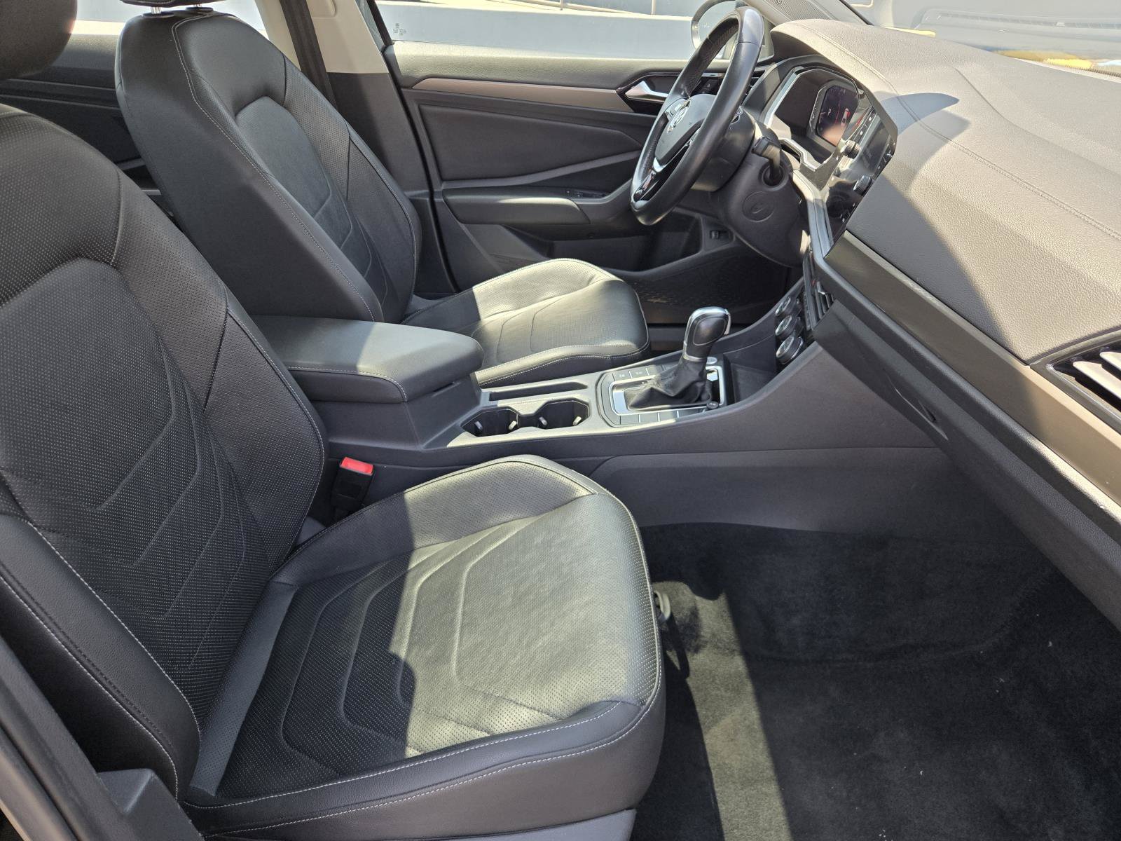 Used 2019 Volkswagen Jetta SEL Premium FWD image 33