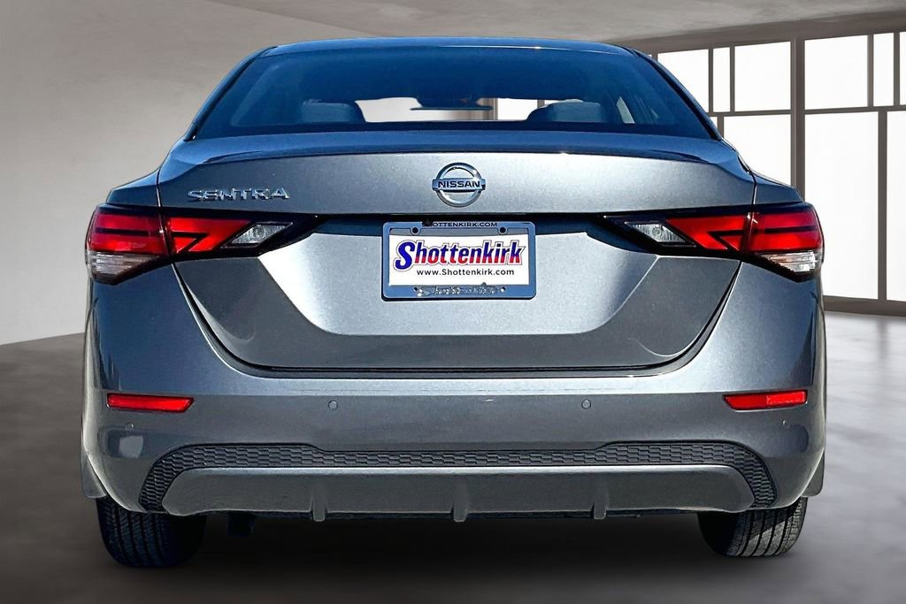Used 2023 Nissan Sentra S image 5