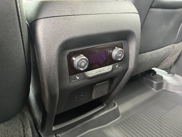 New 2026 Chevrolet Traverse High Country w/ LPO, Floor Liner Package AWD/4WD image 18