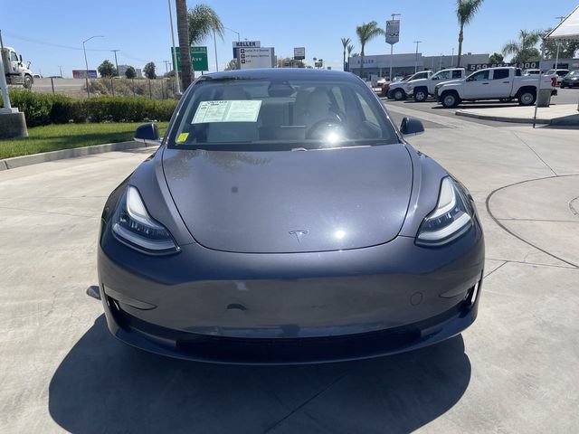 Used 2019 Tesla Model 3 Mid Range RWD image 3