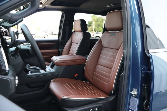 New 2026 GMC Sierra 2500 Denali Ultimate AWD/4WD image 13