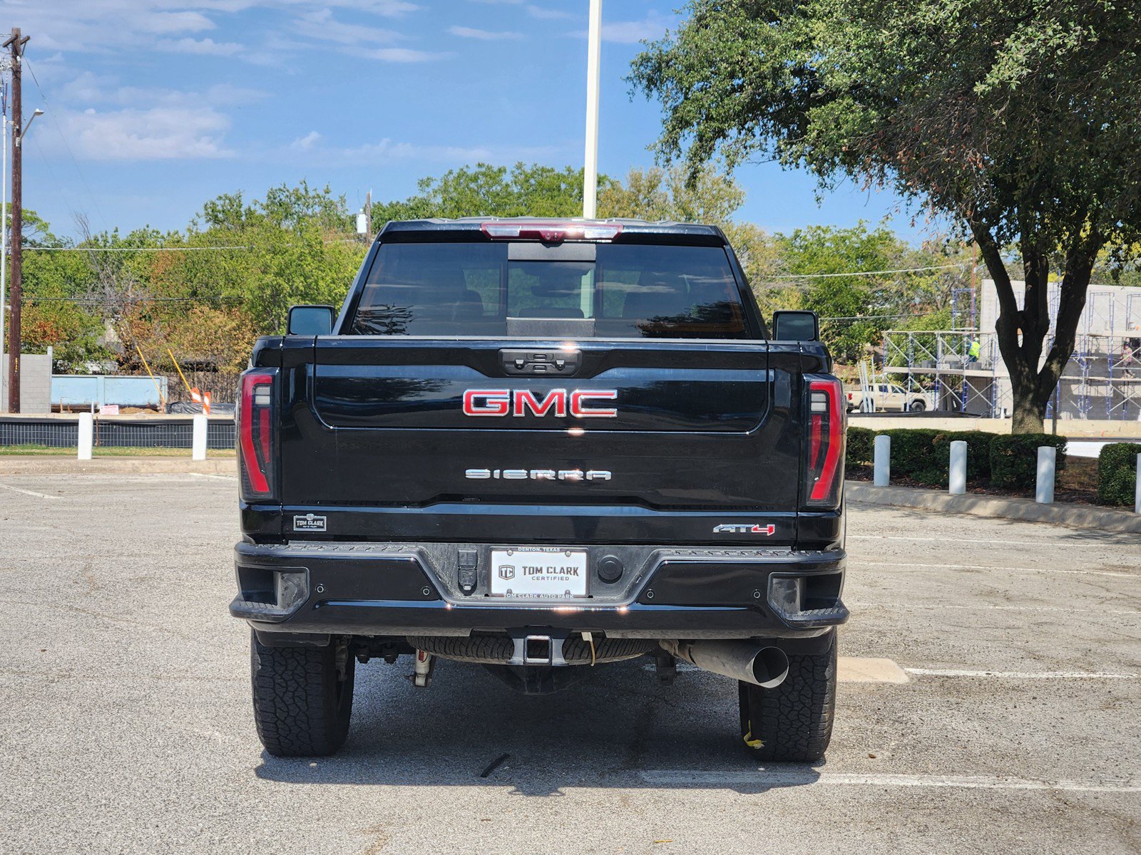 Used 2024 GMC Sierra 2500 AT4 w/ AT4 Premium Plus Package AWD/4WD image 33