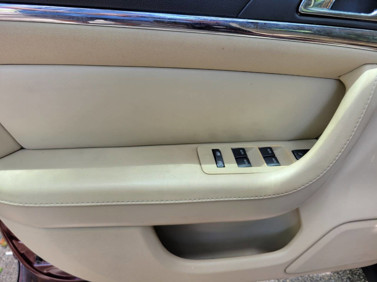 Used 2009 Lincoln MKS image 14