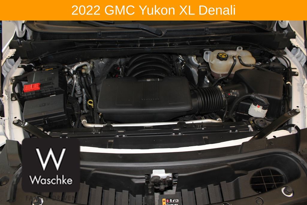Used 2022 GMC Yukon XL Denali w/ Denali Premium Package AWD/4WD image 11