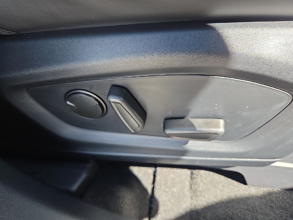New 2027 Ford Explorer ST-Line w/ Premium Package RWD image 13