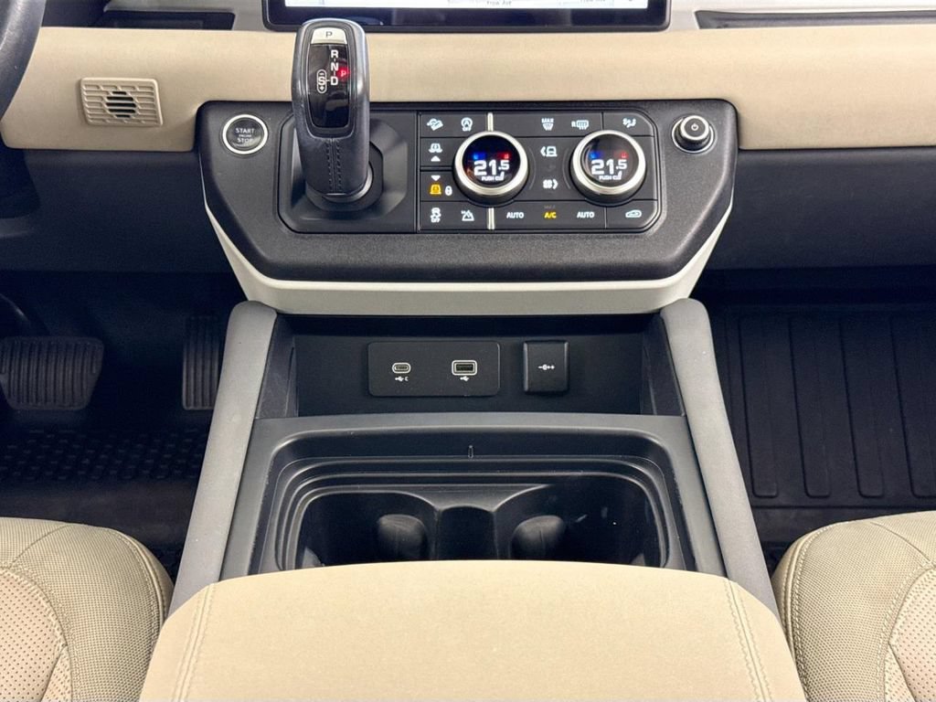 Used 2020 Land Rover Defender 110 First Edition AWD/4WD image 12
