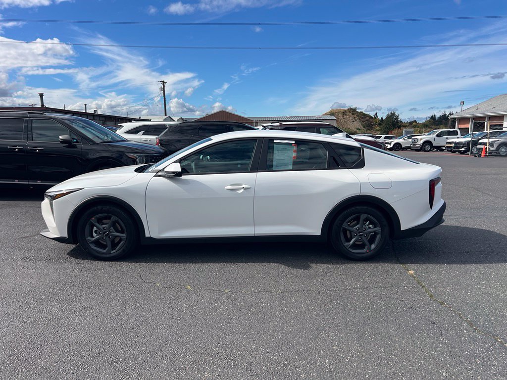 Certified 2026 Kia K4 FWD image 6