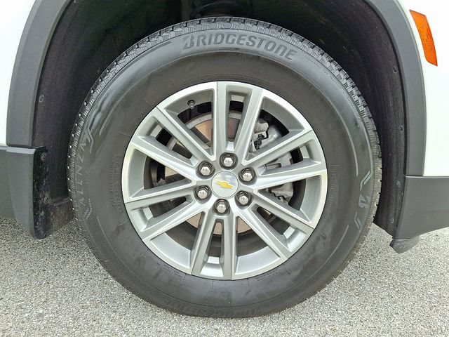 Used 2023 Chevrolet Traverse LT FWD image 8